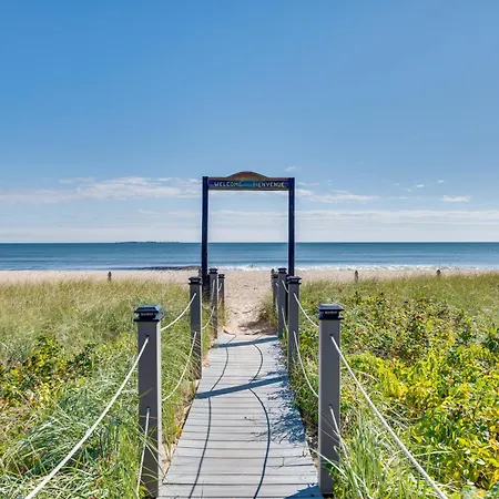 Beachfront Old Orchard Condo Walkable To Pier!